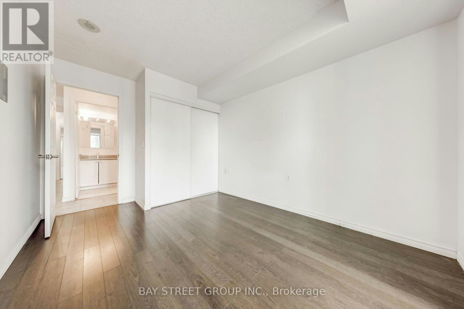 812-20 Olive Avenue, Toronto, ON, M2N 7G5 - 27