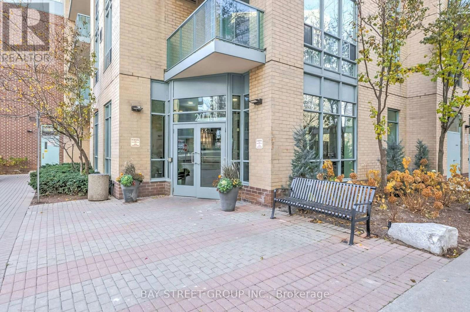 812-20 Olive Avenue, Toronto, ON, M2N 7G5 - 4