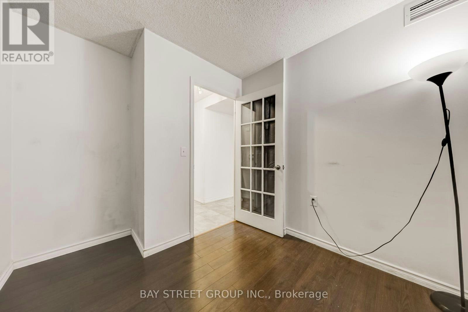 812-20 Olive Avenue, Toronto, ON, M2N 7G5 - 25