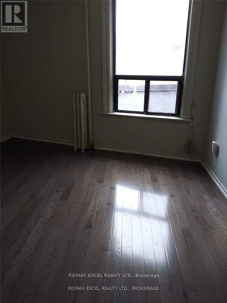 3-2863 Dundas Street W, Toronto, ON, M6P 1Y9 - 2