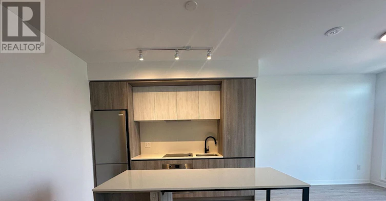 808-2495 Eglinton Avenue W, Mississauga, ON, L5M 2T2