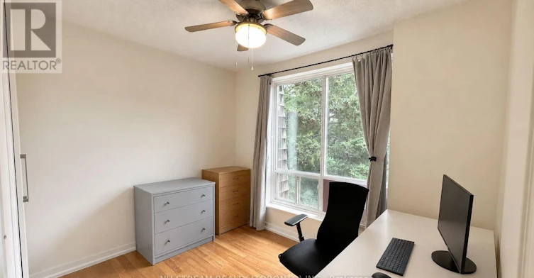 MAIN - 4-75 Upper Canada Drive, Toronto, ON, M2P 2A2 - 5