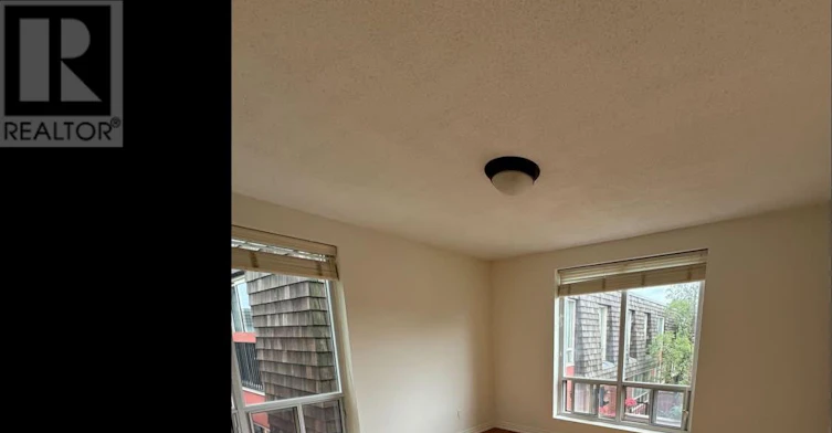MAIN - 4-75 Upper Canada Drive, Toronto, ON, M2P 2A2 - 4