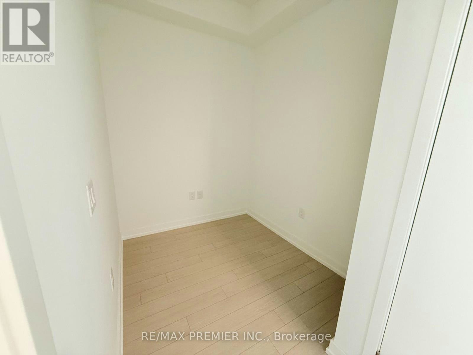 2116-4010 Eglinton Avenue W, Toronto, ON, M9A 0G5 - 13