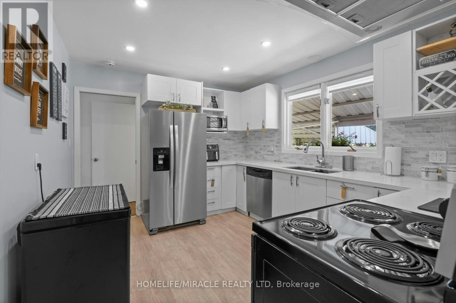 6495 Dorchester Road, Niagara Falls, ON, L2G 5T6 - 6