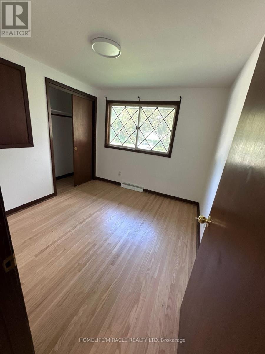 6511 Dorchester Road, Niagara Falls, ON, L2G 5T6 - 6