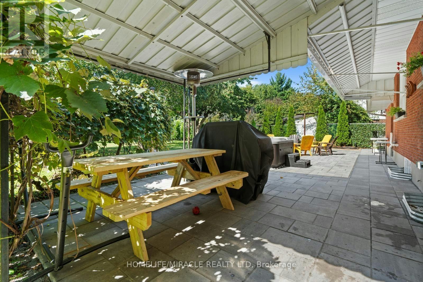 6495 Dorchester Road, Niagara Falls, ON, L2G 5T6 - 21