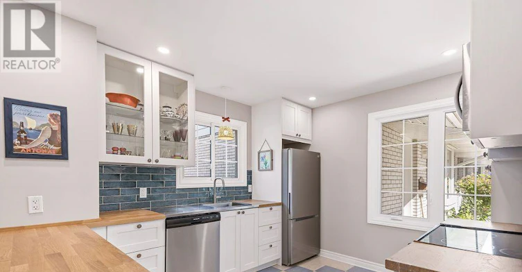 295 Beechgrove Avenue, Ottawa, ON, K1Z 6R4 - 7