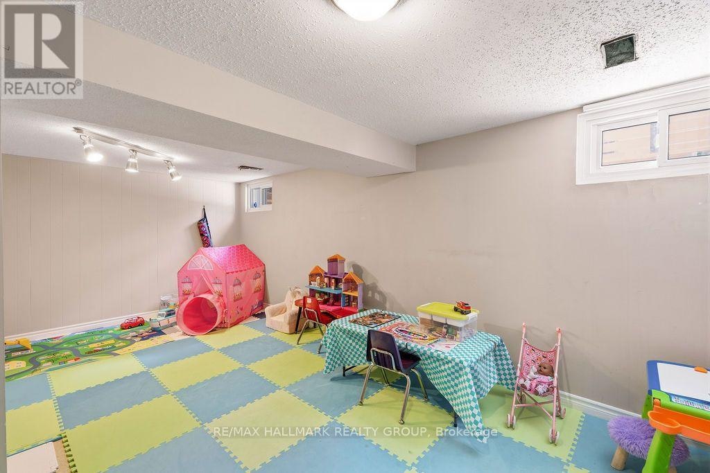 295 Beechgrove Avenue, Ottawa, ON, K1Z 6R4 - 30