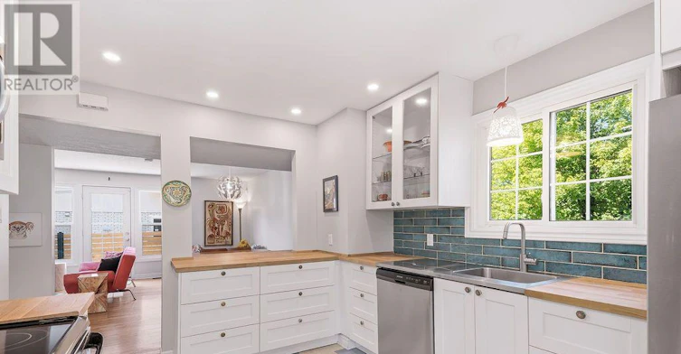 295 Beechgrove Avenue, Ottawa, ON, K1Z 6R4 - 10