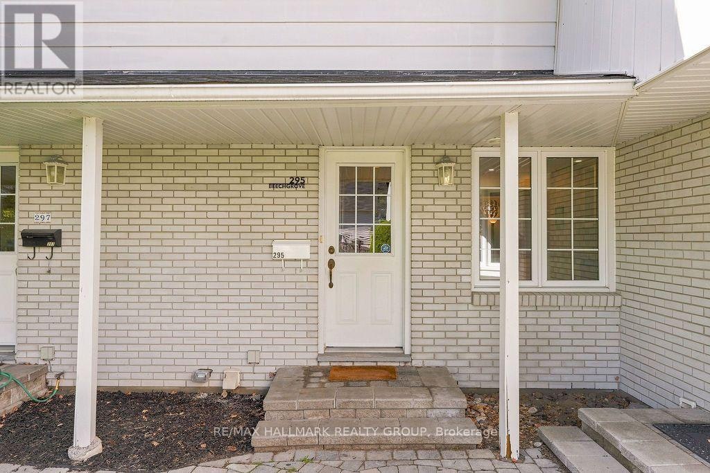 295 Beechgrove Avenue, Ottawa, ON, K1Z 6R4 - 2