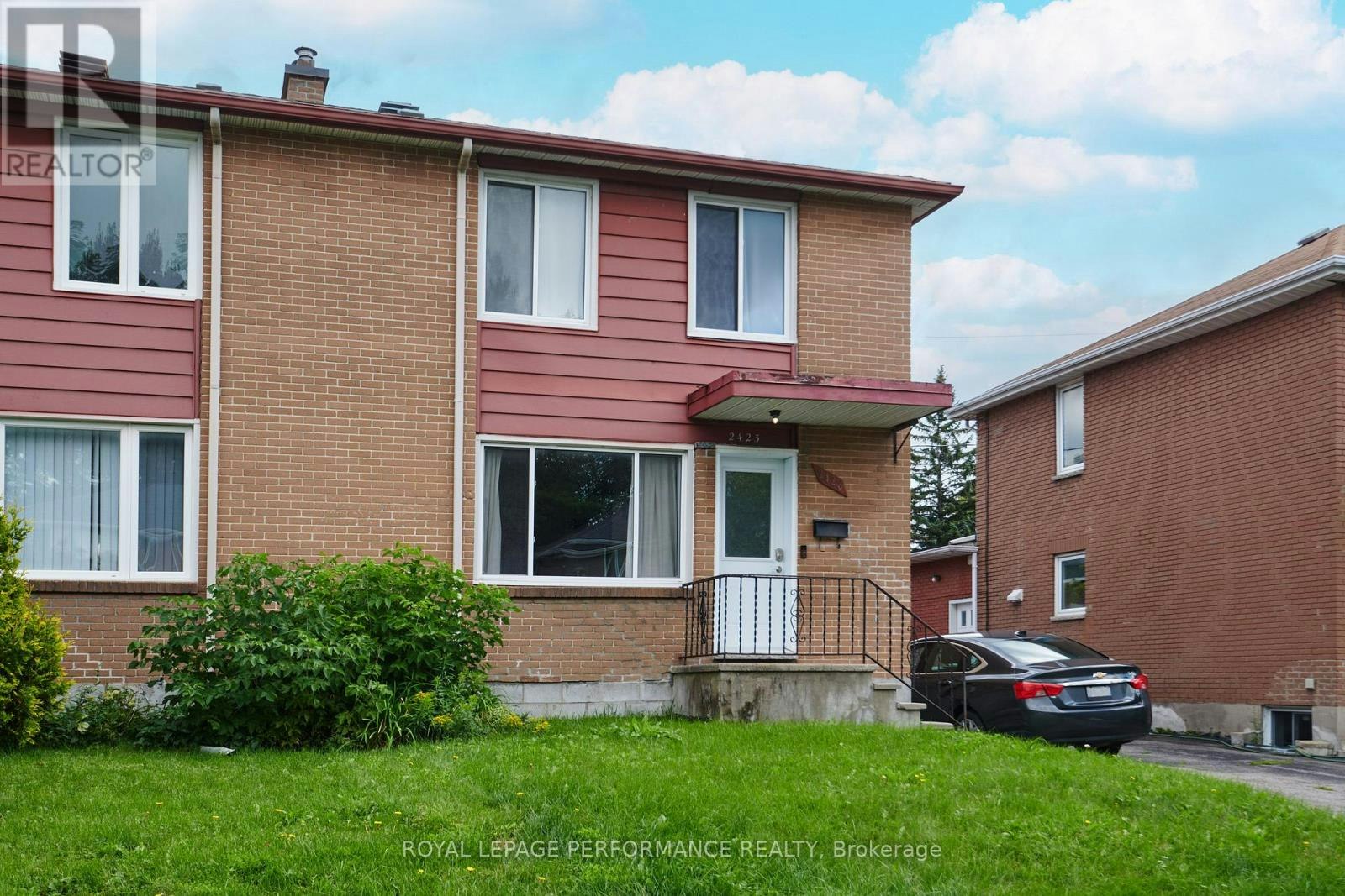 2423 Clementine Boulevard, Ottawa, ON, K1V 8E1