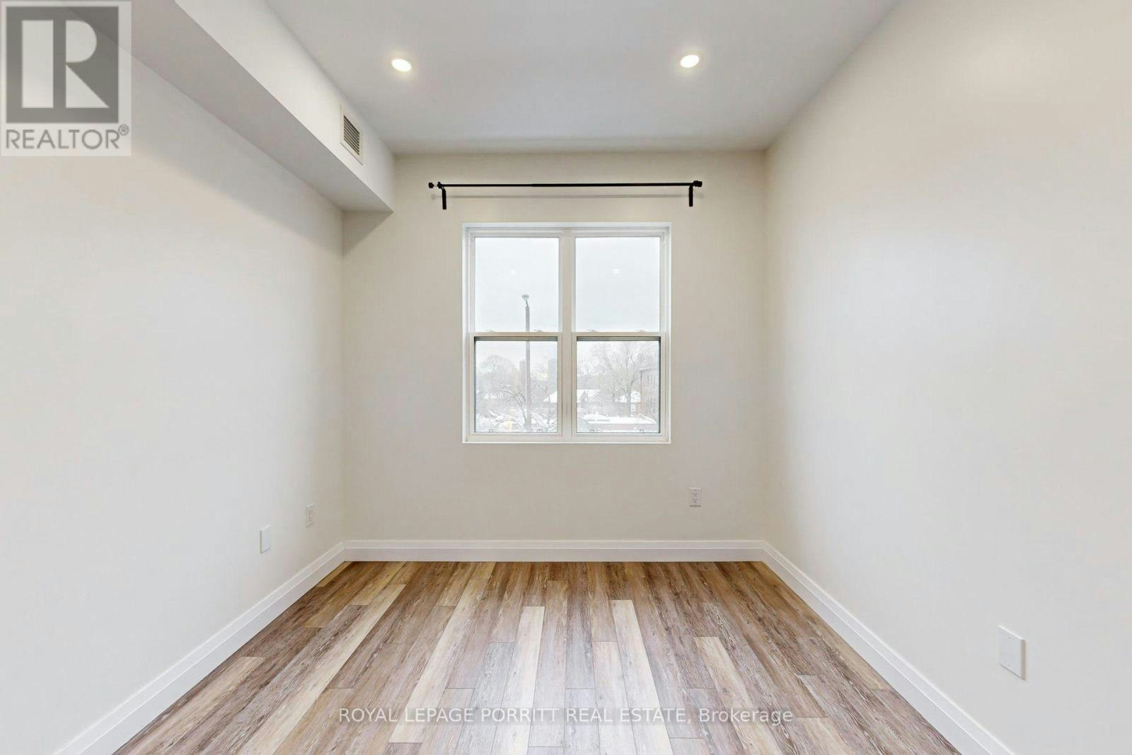 3-254 Armadale Avenue, Toronto, ON, M6S 3K4 - 23