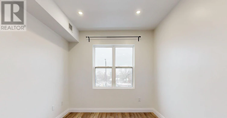 3-254 Armadale Avenue, Toronto, ON, M6S 3K4 - 23