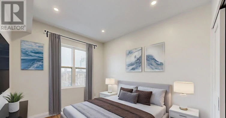 3-254 Armadale Avenue, Toronto, ON, M6S 3K4 - 3
