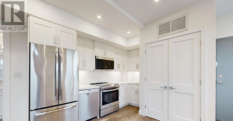 3-254 Armadale Avenue, Toronto, ON, M6S 3K4 - 13