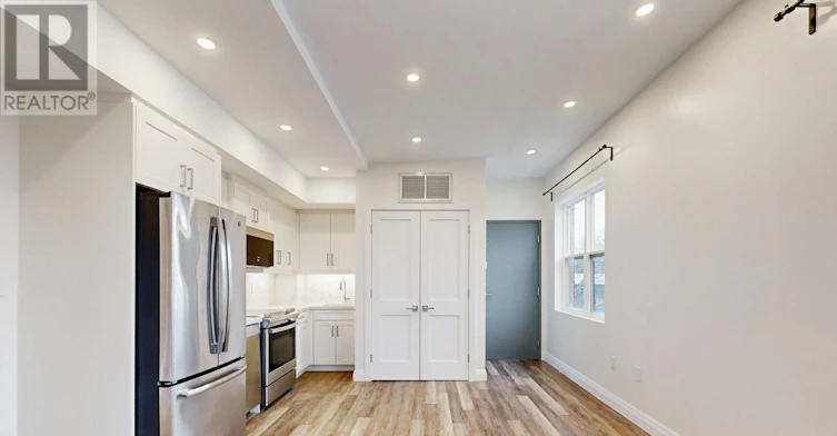 3-254 Armadale Avenue, Toronto, ON, M6S 3K4 - 7
