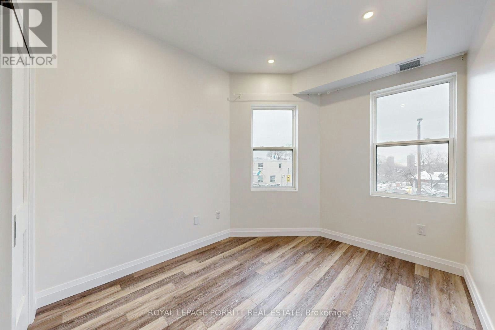 3-254 Armadale Avenue, Toronto, ON, M6S 3K4 - 18