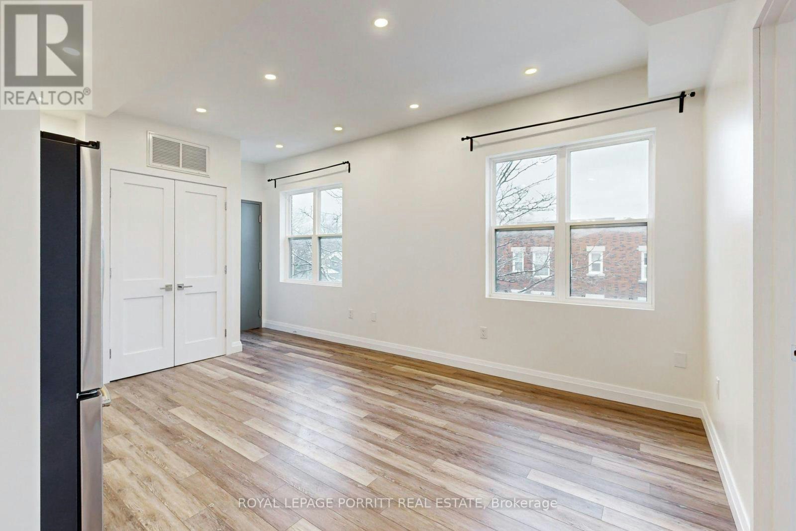 3-254 Armadale Avenue, Toronto, ON, M6S 3K4 - 12