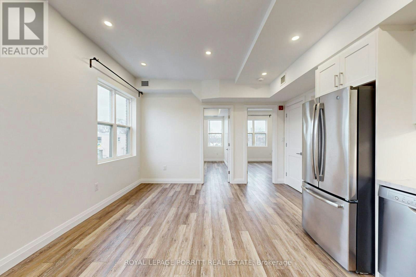 3-254 Armadale Avenue, Toronto, ON, M6S 3K4 - 10