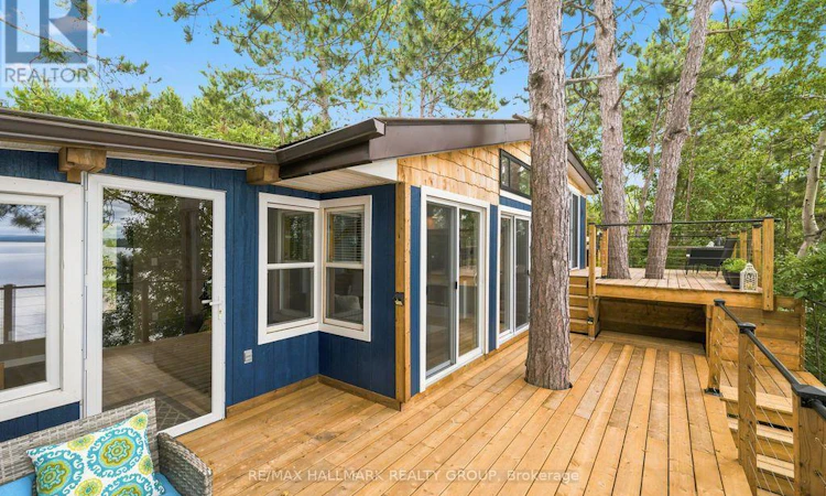 555 Island View Drive