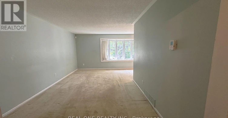 35 Corning Road, Toronto, ON, M2J 2L6 - 6