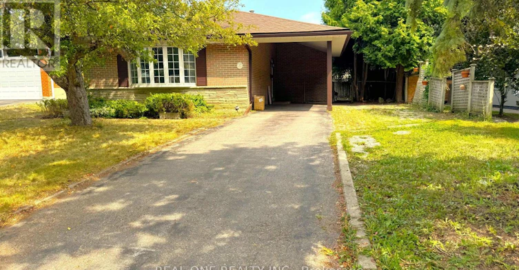 35 Corning Road, Toronto, ON, M2J 2L6