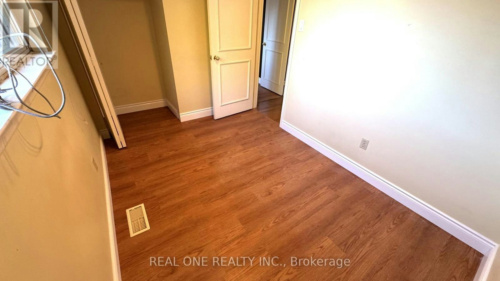 35 Corning Road, Toronto, ON, M2J 2L6 - 34