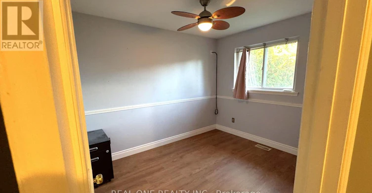 35 Corning Road, Toronto, ON, M2J 2L6 - 37