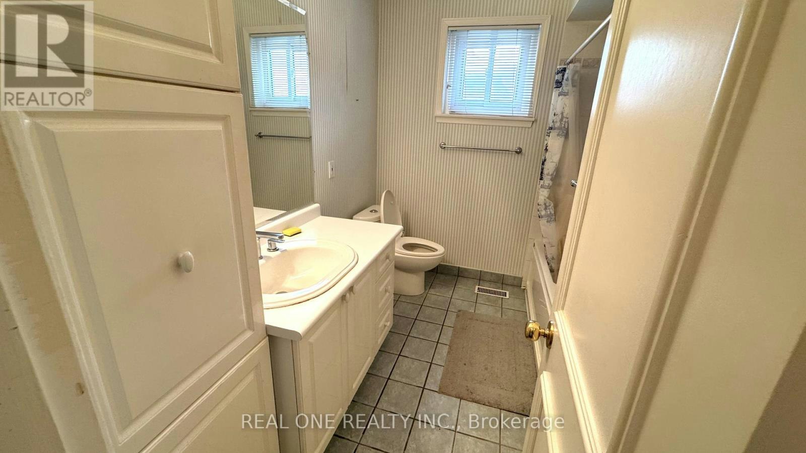 35 Corning Road, Toronto, ON, M2J 2L6 - 28