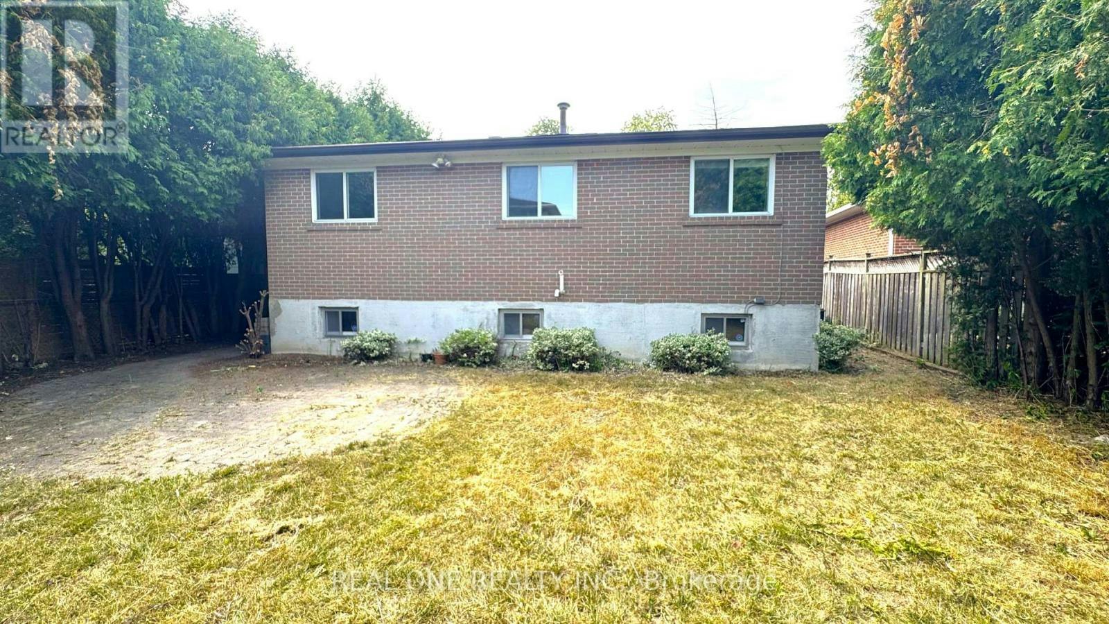 35 Corning Road, Toronto, ON, M2J 2L6 - 40