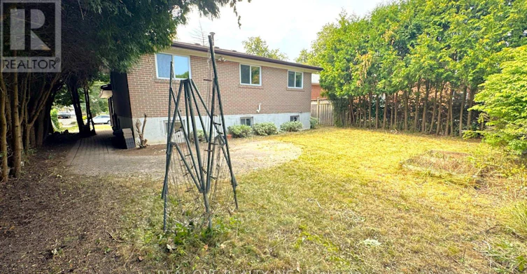 35 Corning Road, Toronto, ON, M2J 2L6 - 38