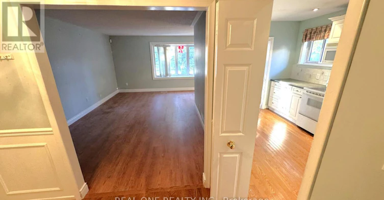 35 Corning Road, Toronto, ON, M2J 2L6 - 38