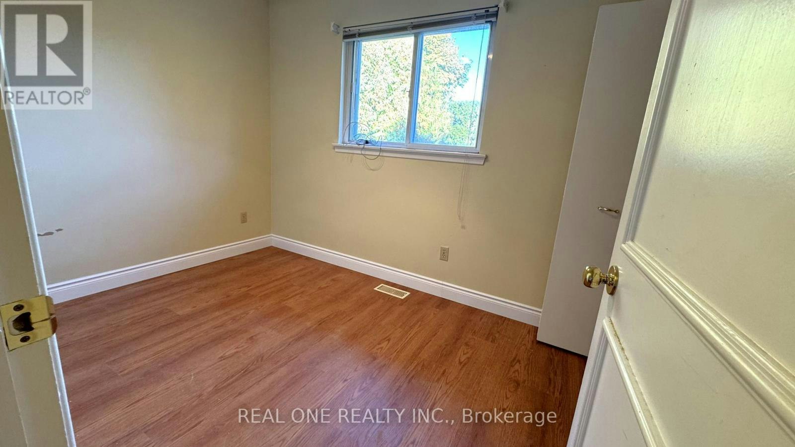 35 Corning Road, Toronto, ON, M2J 2L6 - 33