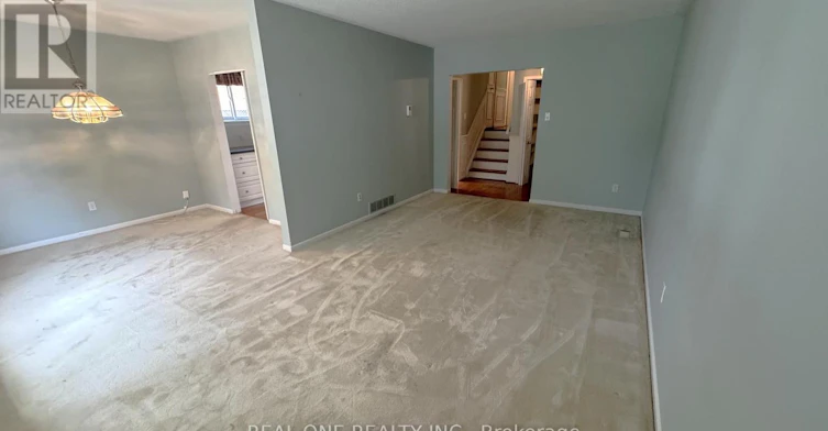 35 Corning Road, Toronto, ON, M2J 2L6 - 9