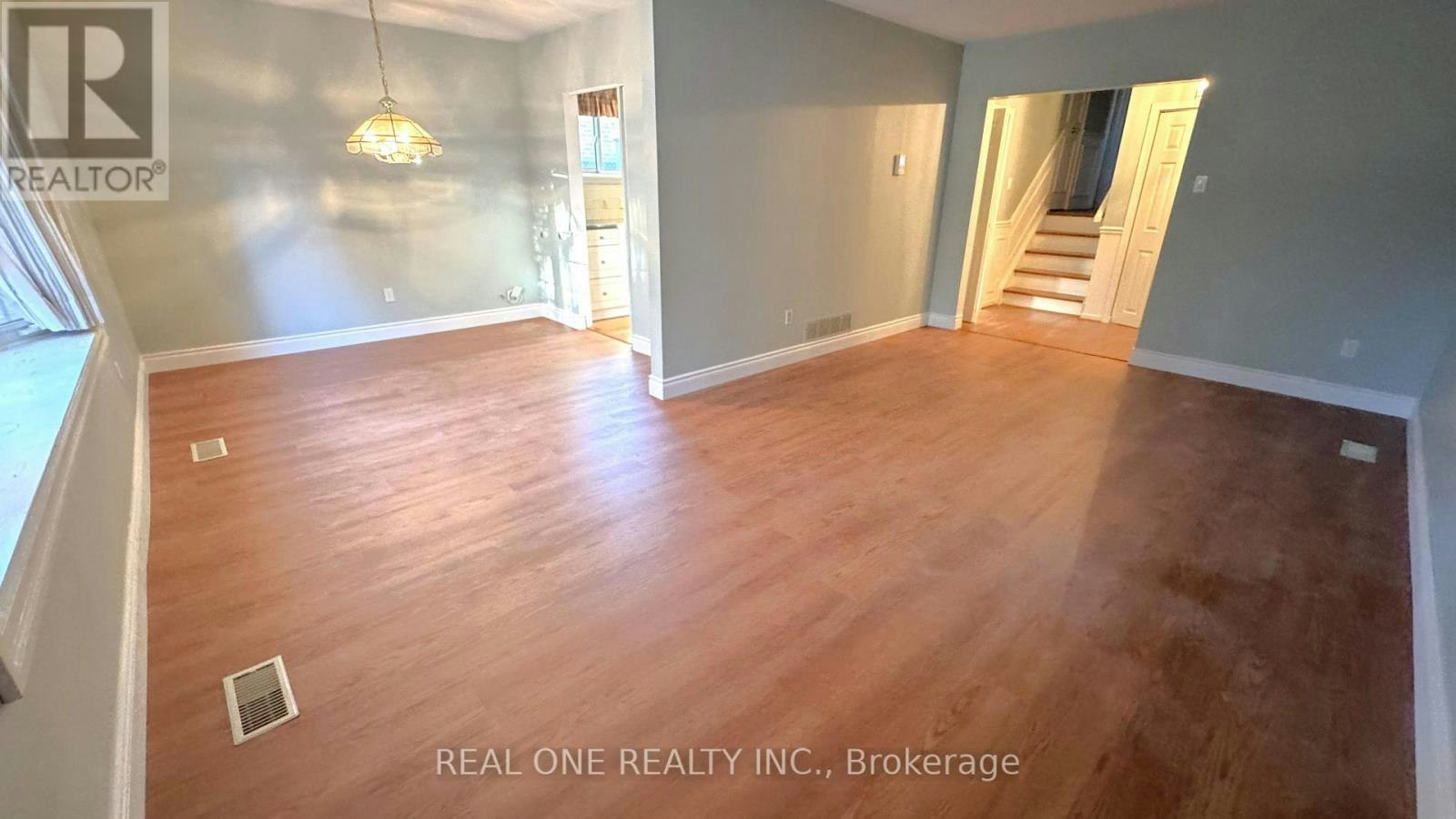 35 Corning Road, Toronto, ON, M2J 2L6 - 7