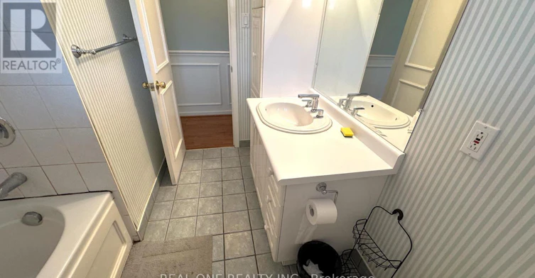 35 Corning Road, Toronto, ON, M2J 2L6 - 29