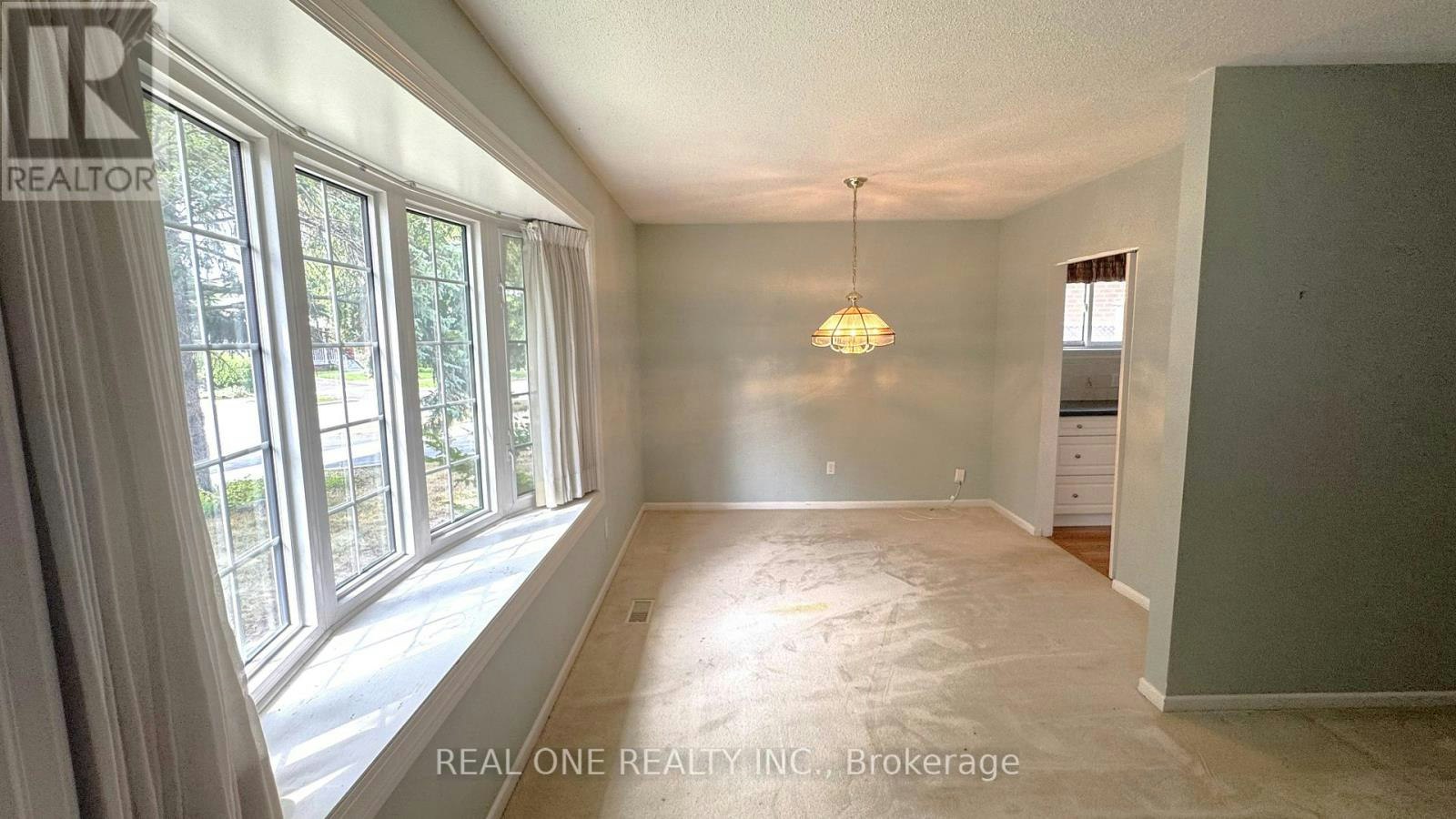 35 Corning Road, Toronto, ON, M2J 2L6 - 7
