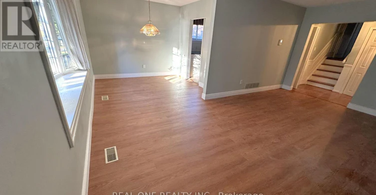 35 Corning Road, Toronto, ON, M2J 2L6 - 6