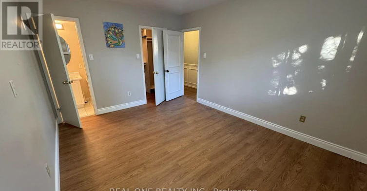 35 Corning Road, Toronto, ON, M2J 2L6 - 32