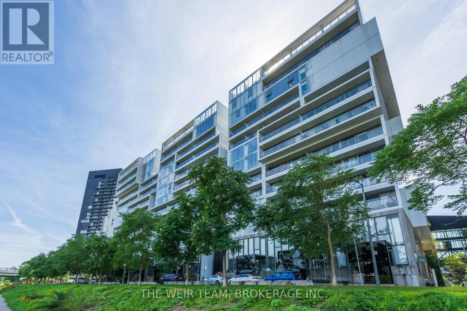 32 Trolley Crescent, Toronto, ON, M5A 0E8