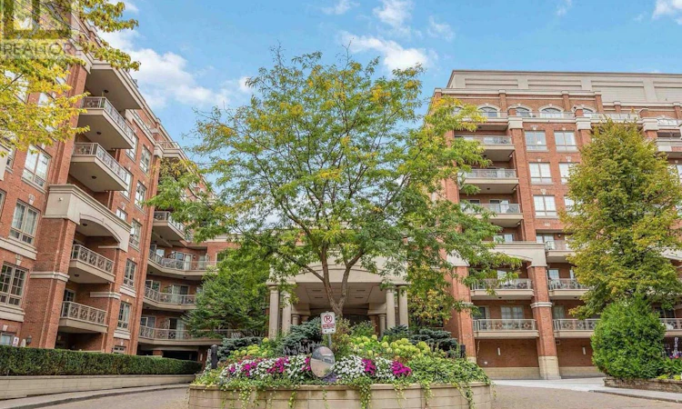 319-20 Burkebrook Place