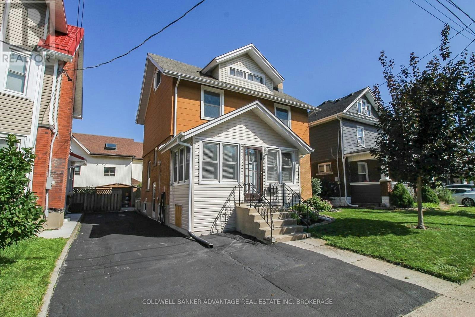 4859 Willmott Street, Niagara Falls, ON, L2E 1Z5