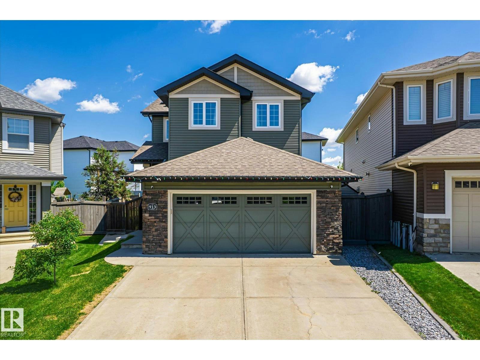 913 Goshawk Point NW, Edmonton, AB, T5S 0H6