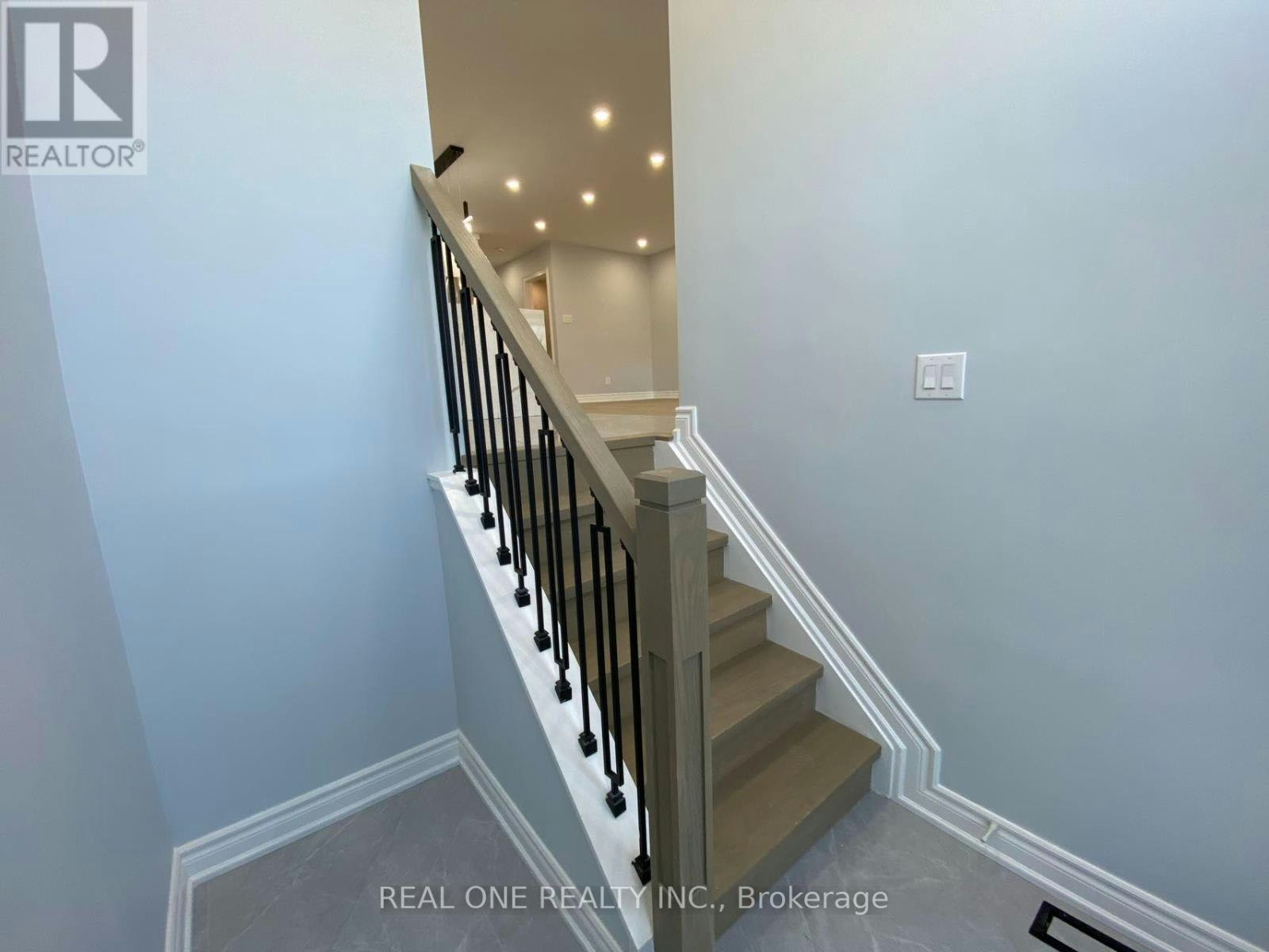 ROOM U2-1186 Shadeland Drive, Mississauga, ON, L5C 1P4 - 4