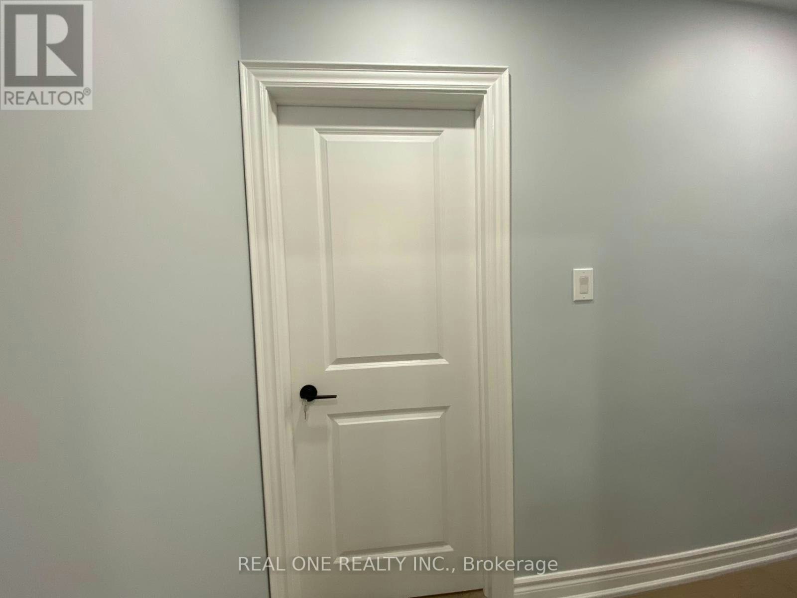 ROOM U2-1186 Shadeland Drive, Mississauga, ON, L5C 1P4 - 12
