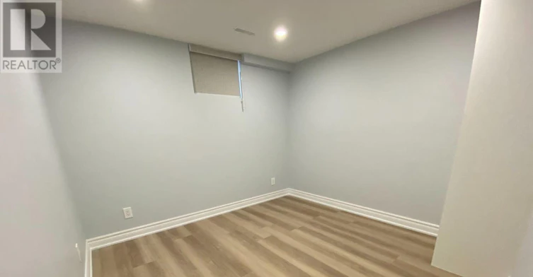 1186 Shadeland Drive, Mississauga, ON, L5C 1P4 - 6