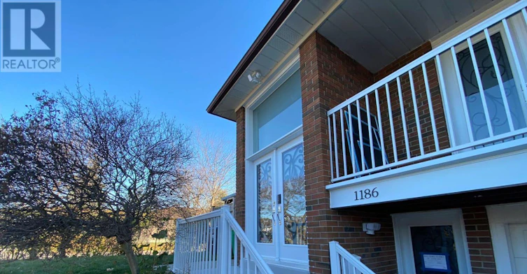1186 Shadeland Drive, Mississauga, ON, L5C 1P4 - 10