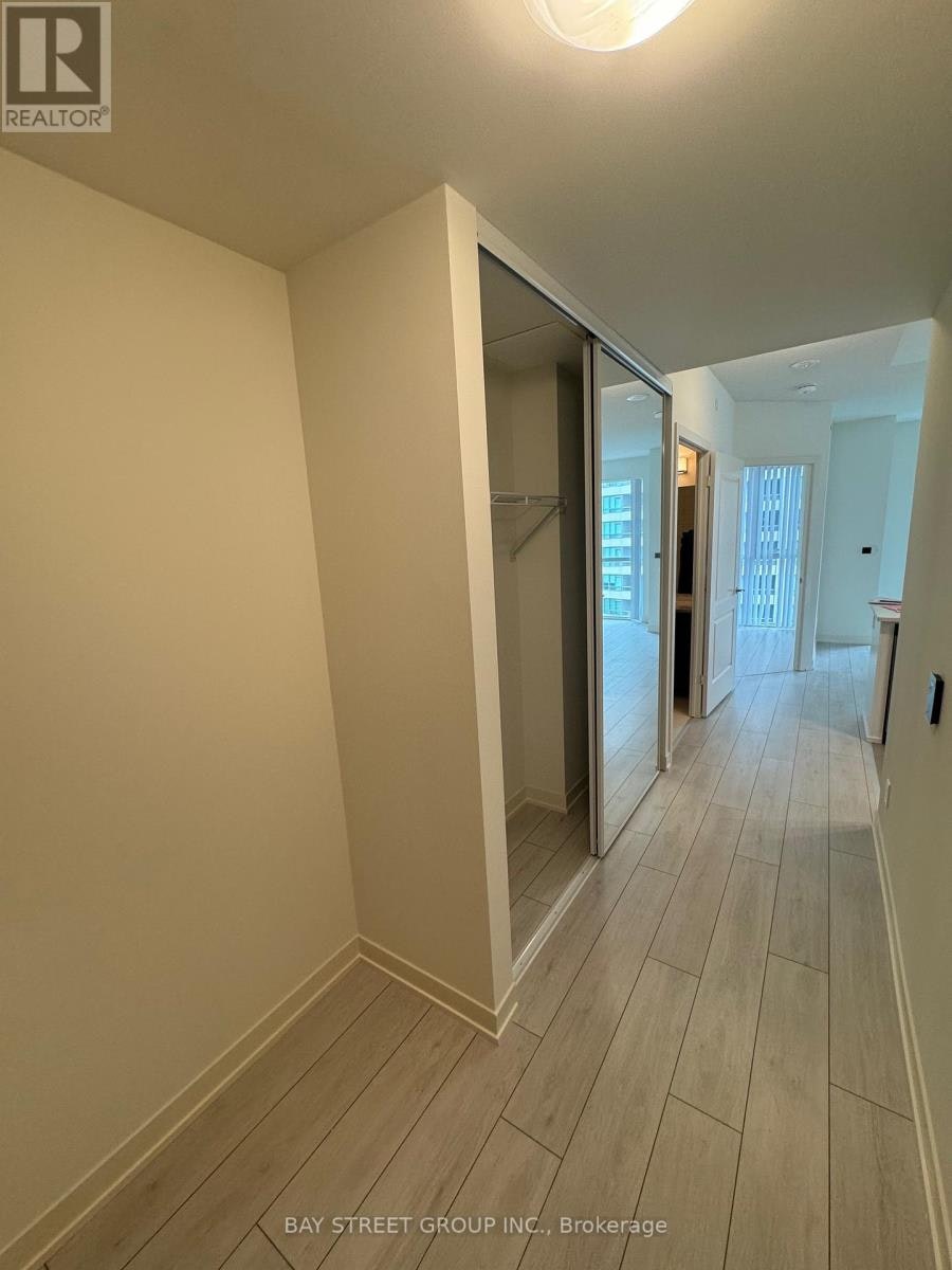 1006-4955 Yonge Street, Toronto, ON, M2N 0L8