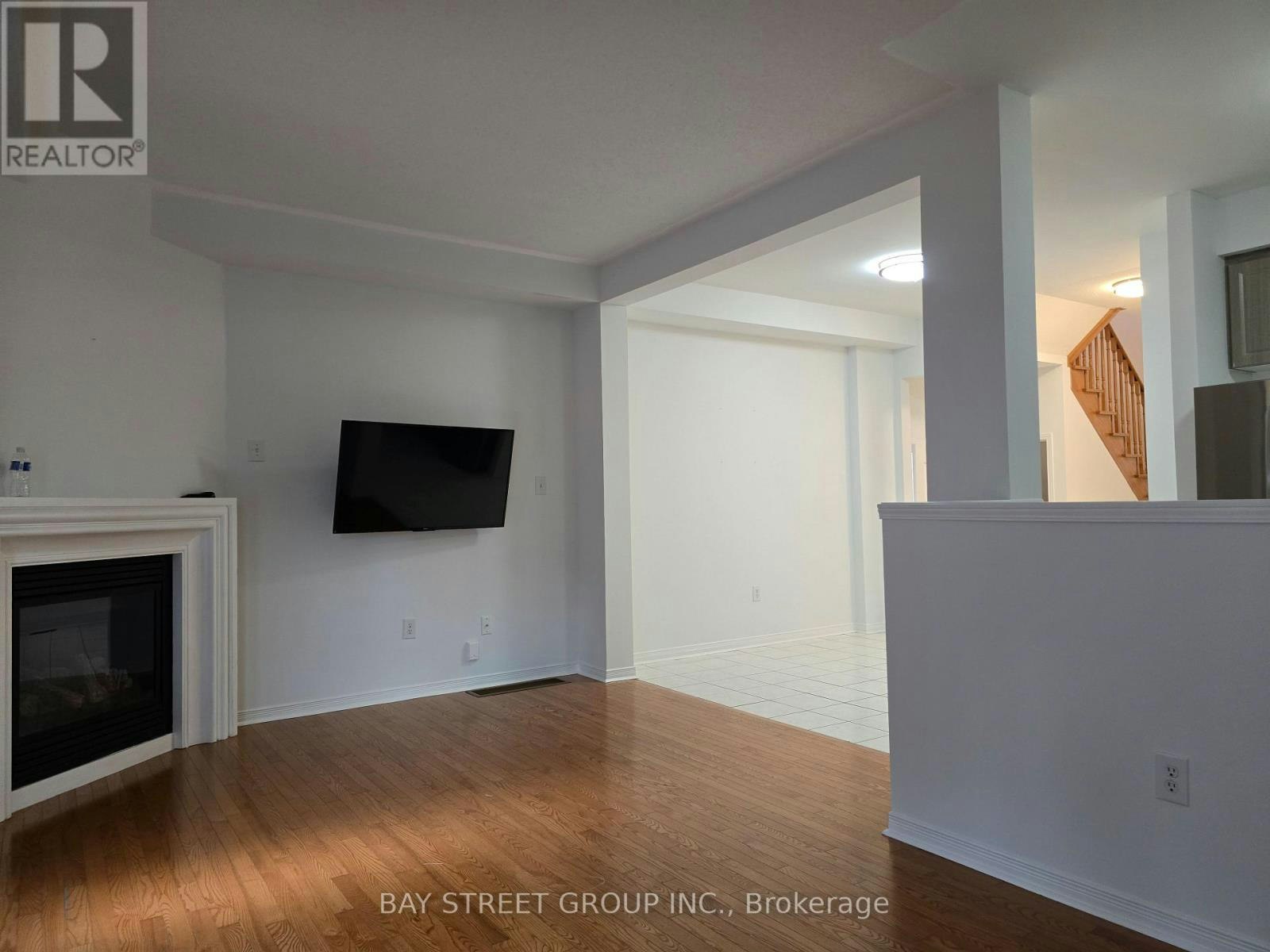 88 Dairy Drive, Toronto, ON, M1L 0E9 - 7